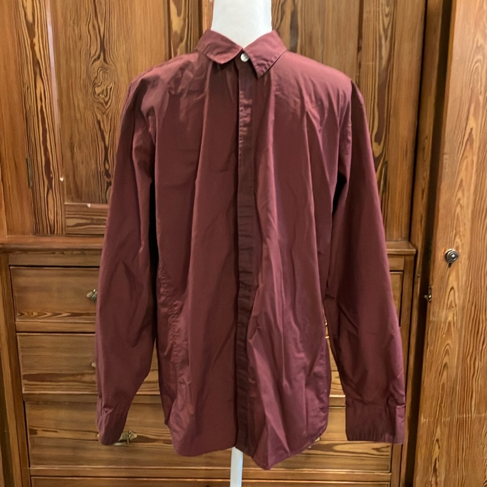 Seven7 burgandy shirt Large